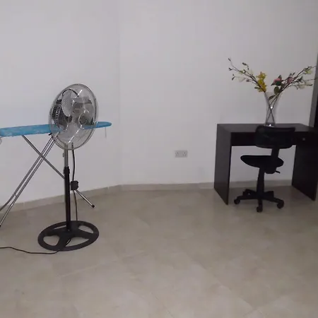 5-سينسز شقة